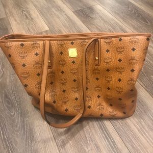 Mcm large purse